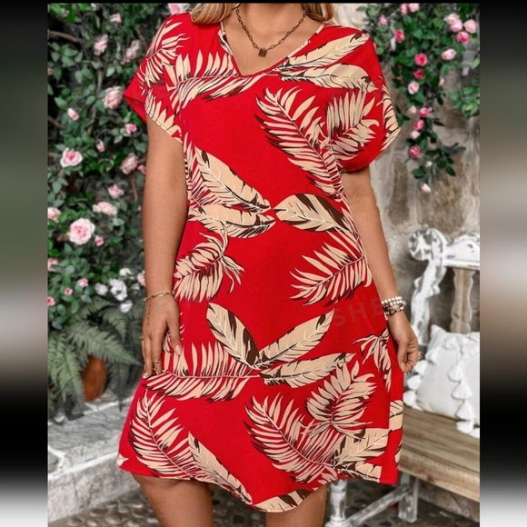 Ladies dress - Picture 2 of 5